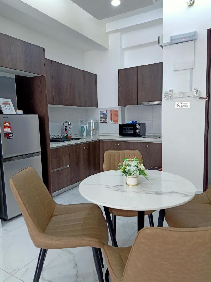 Al Zahra Homestay By Troika Kota Bharu "Stay In Style, Sleep In Comfort" Kültér fotó